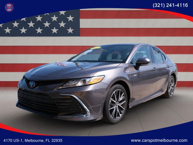 2022 Toyota Camry Hybrid