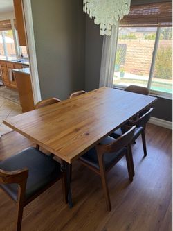 Dining room table