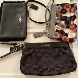 Coach wristlet purses Excellent condition 