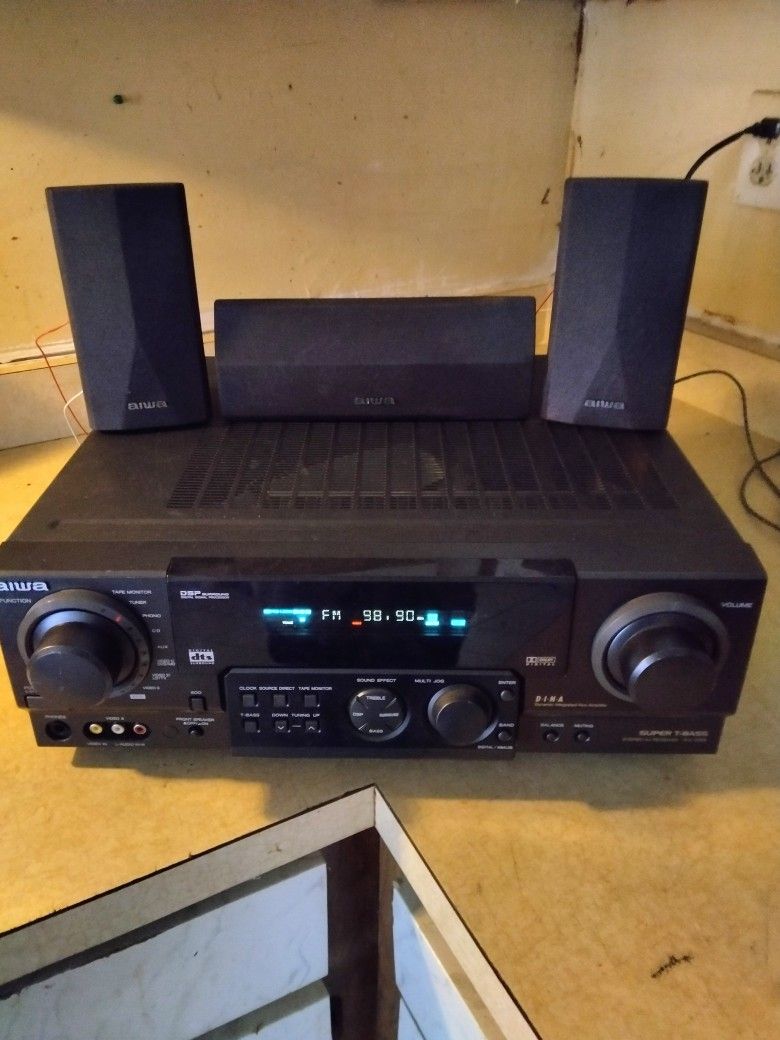 A I W A 500 W Prologic Surround Receiver With Speakers