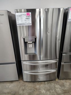LG 28cu 4door French door refrigerator standard depth water ice dispenser