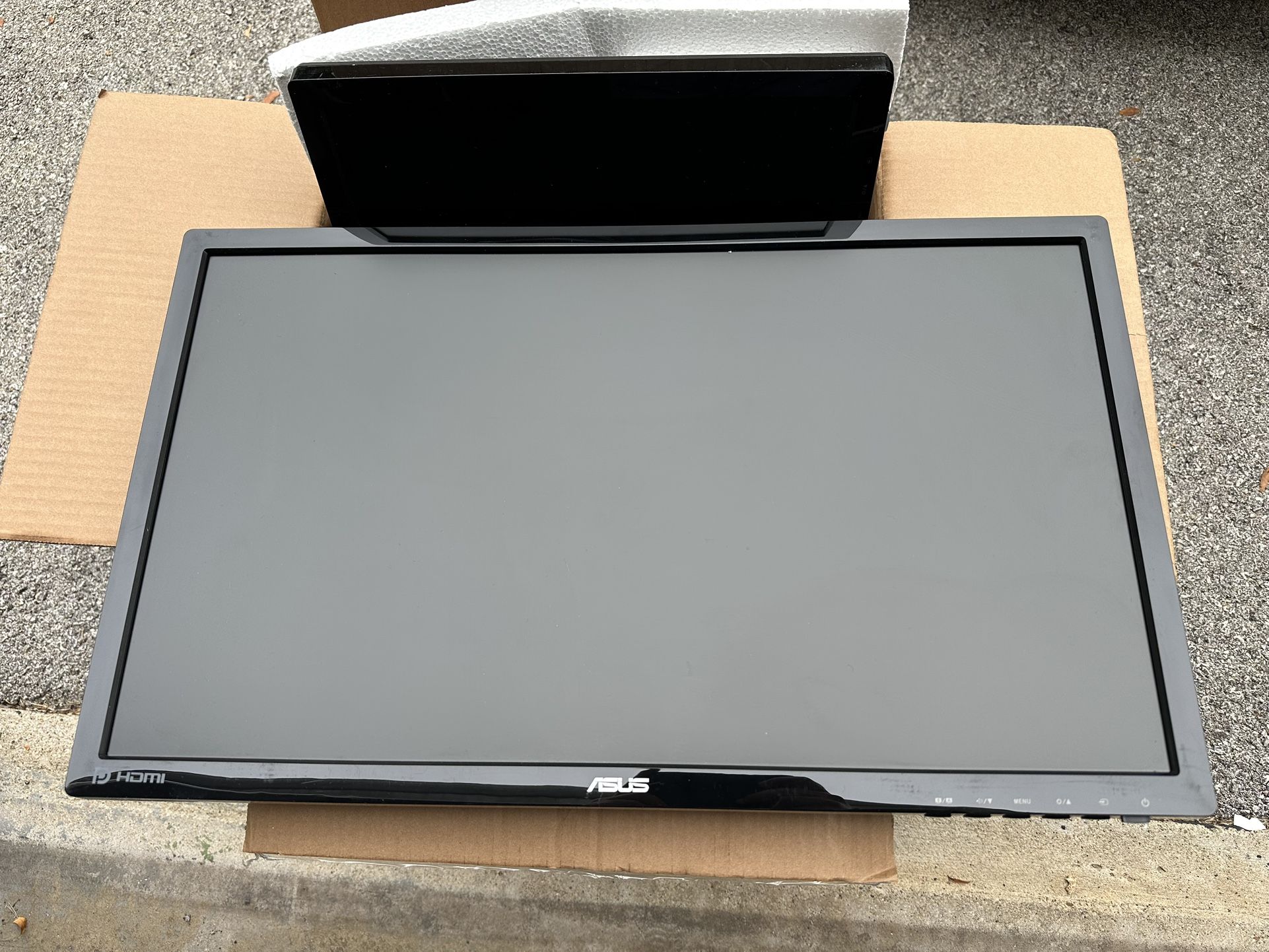 Multiple ASUS and HP Monitors