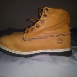 Like NEW! Genuine Leather Upper and Suede Timberland Boots Size 11 Timbs Tims Wheat