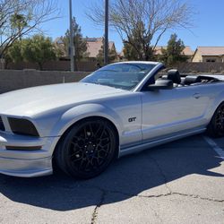 2005 Ford Mustang