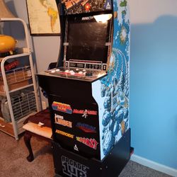 One Up Arcade With Riser