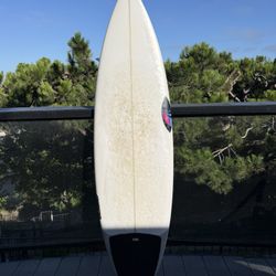 Sharpeye Surfboard 5’9 