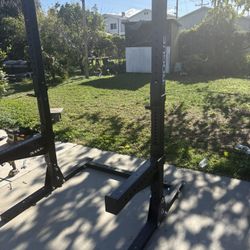 Rogue Squat Stand With J Hooks And Safety Bars  