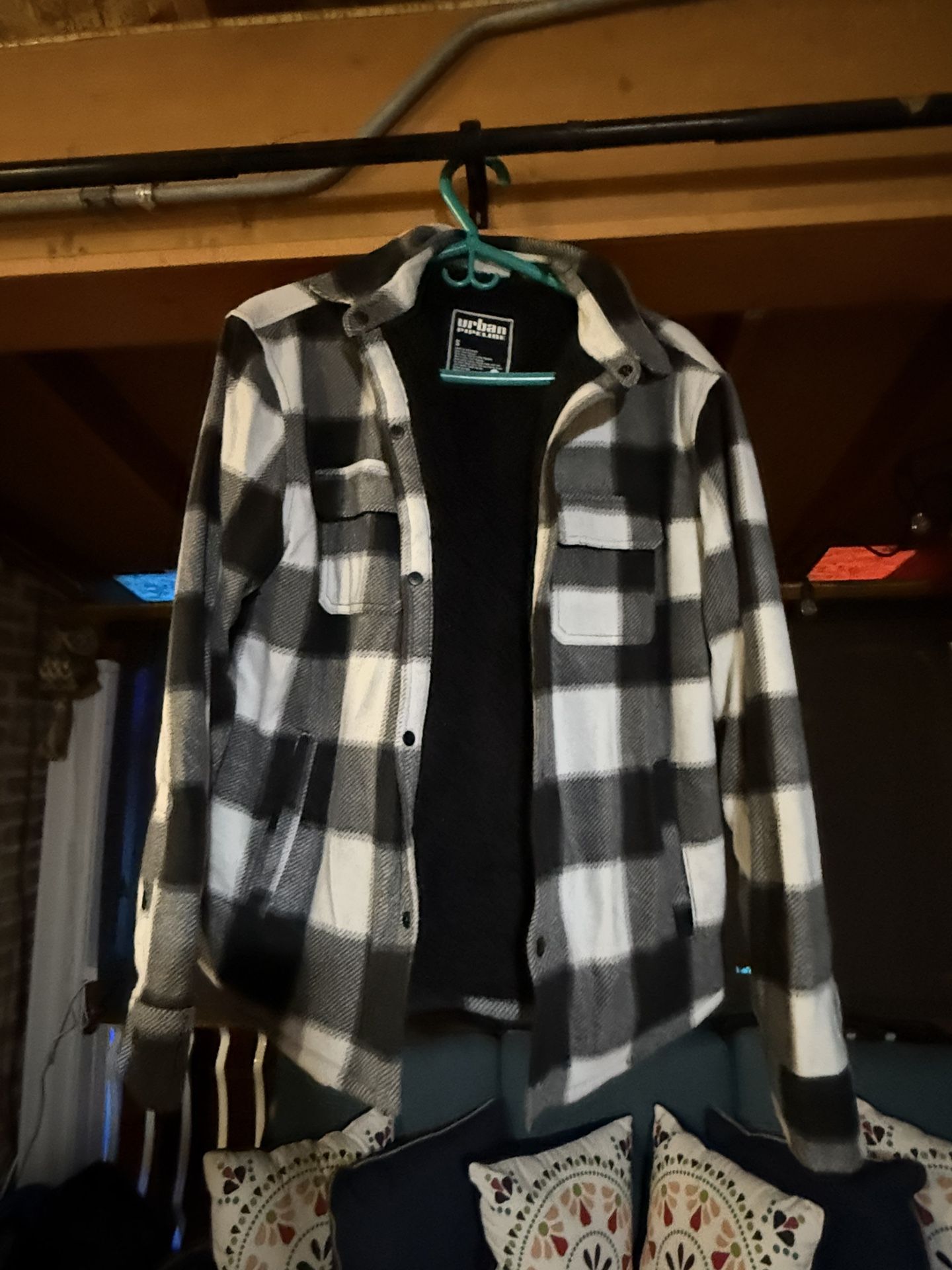 Guys Jacket Like New 