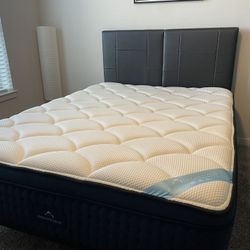 Dream Cloud Memory Foam Mattress