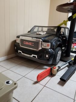 GMC SIERRA ONLY USE 3 TIMES WORKR GREAT 275 OBO