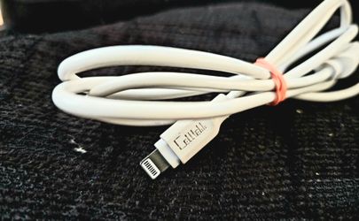 Celltell Lightning charge-and-sync cable