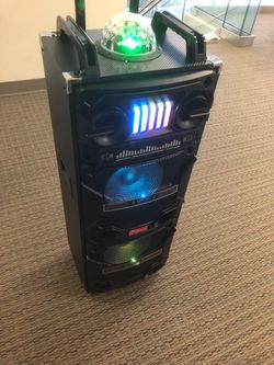 4,000 watt rechargeable Bluetooth speaker/aux/fm/USB and SD port/microphone for karaoke/brand new!!