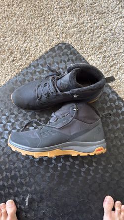 Salomon hiking boots size 12