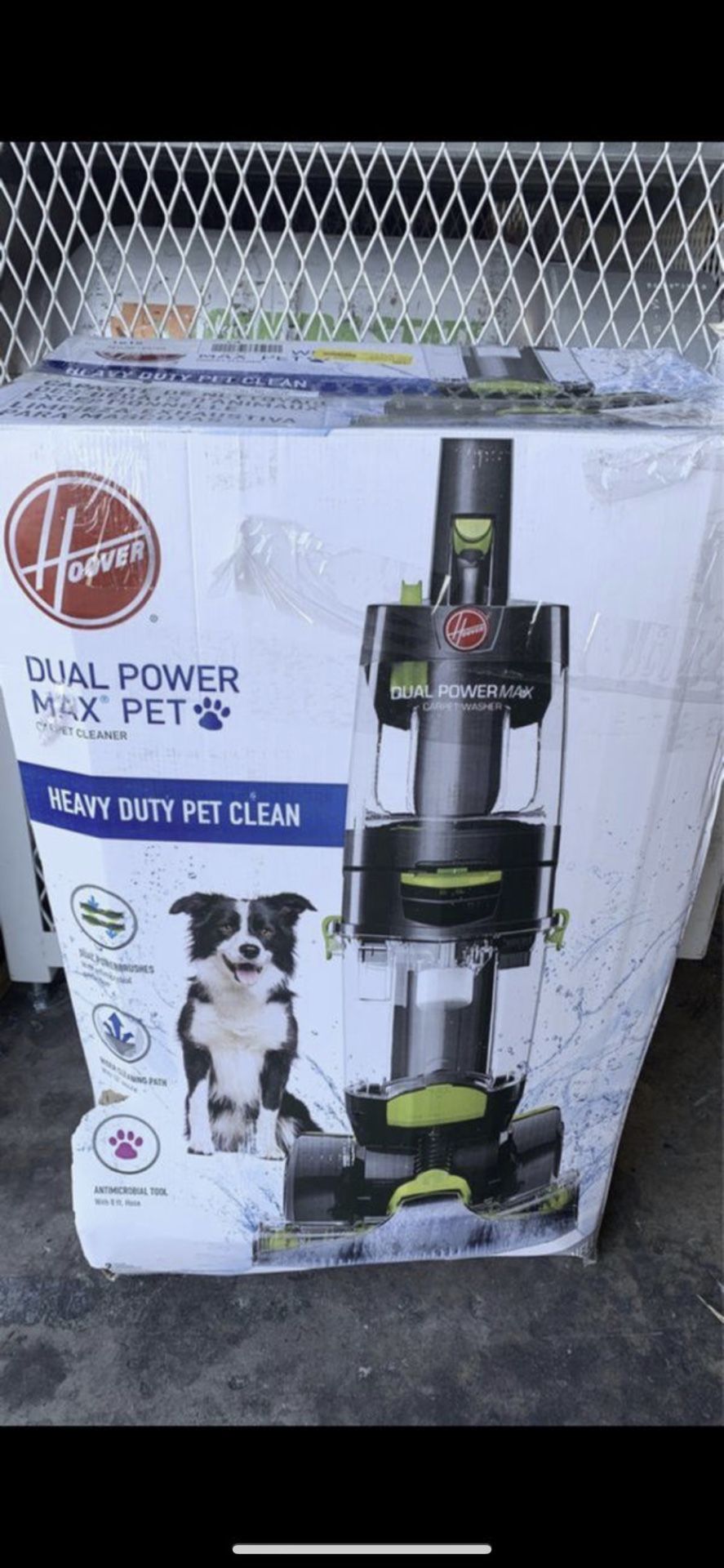 Hoover Dual Power Max Pet Carpet Cleaner vacuum cleaner