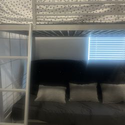 Full Size Bunk Bed W/Futon