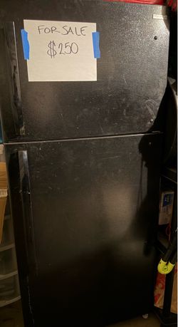INSIGNIA REFRIDGERATOR