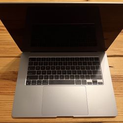 MacBook Air 15-inch, M3, 16G, 256GB, 2024 (Starlight Color)