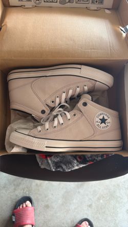 Converse Men’s 9.5 $45