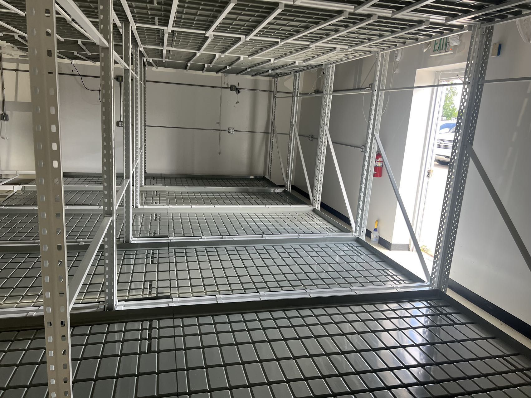 Hydroponics Table