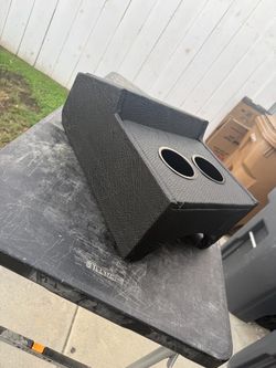 Black g body center console