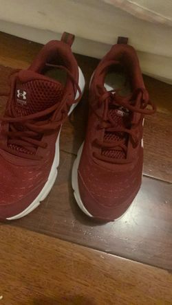 Kids shoes size 6