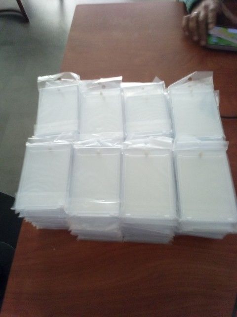 100 Magnet Card Holders