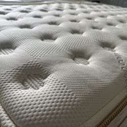 King Saatva Classic Mattress – Luxury Firm | 14.5” Hybrid (headboard & Frame W Box)