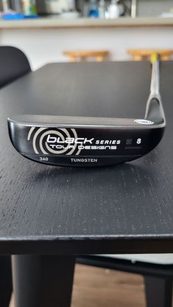 Odyssey Black Tour Series #8 Putter