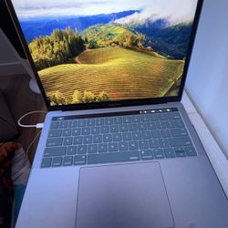 Mac Book Laptop 