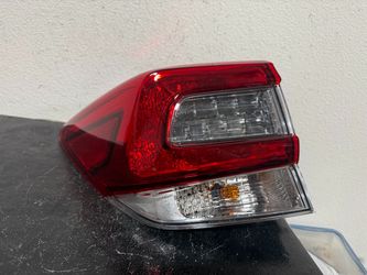 SUBARU CROSSTREK LEFT TAILLIGHT 2018 