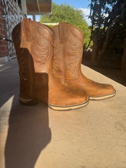 Ariat women boots