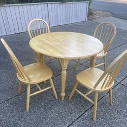 Dinning room table