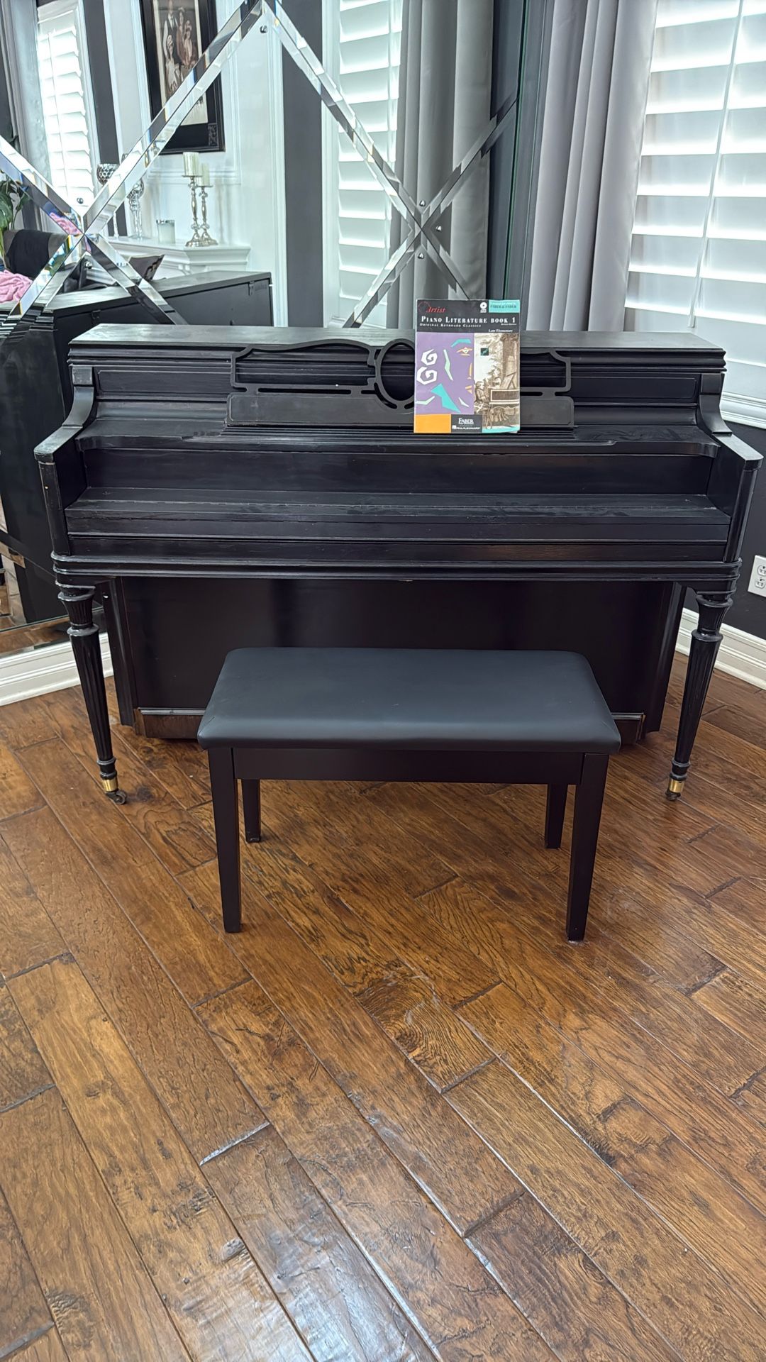 Piano Good Condition