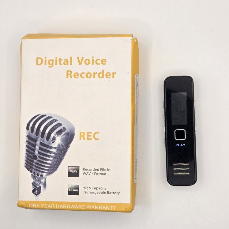 DIGITAL VOICE RECORDER Unused