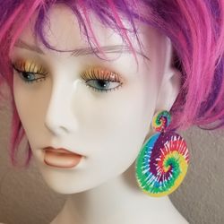 NWT Large Tie Dye Round Fashion Earrings
