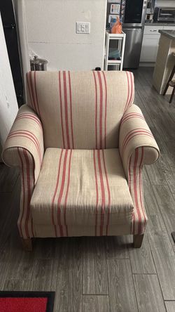 Living Spaces Accent Chair