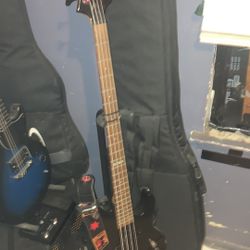 Ltd Bass Guitar And Pedal