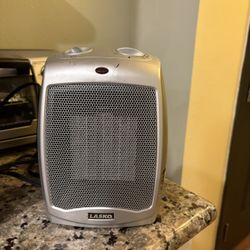 Lasko Ceramic Gray - Floor Heater 