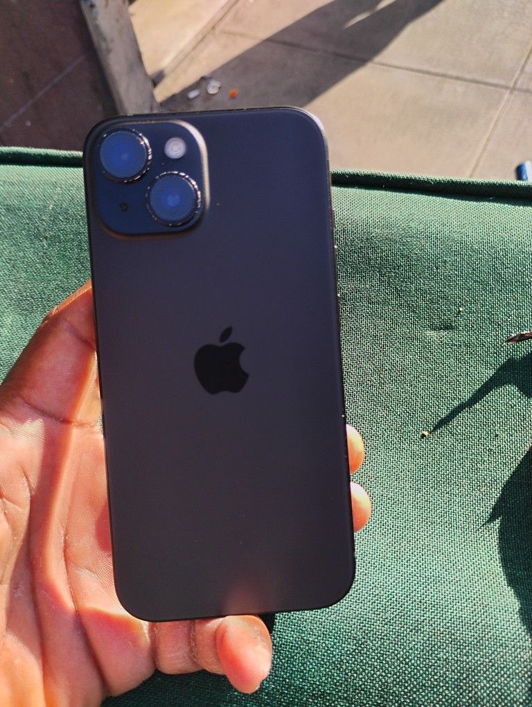 Iphone 15 Locked