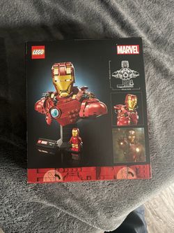 Brand new in box iron man lego with minifig