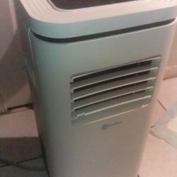 Rollibot/AC Unit 
