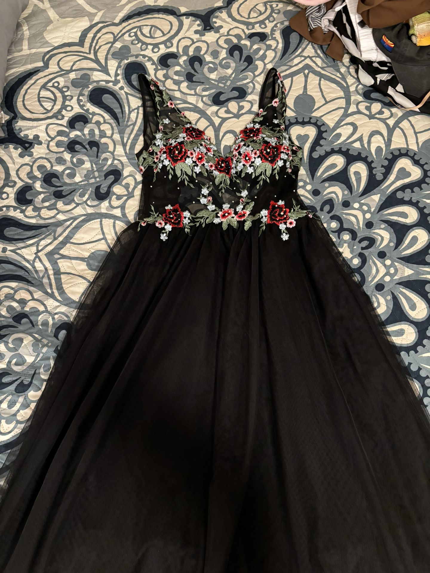 Embroidery Prom Dress Long Red Black Open Back