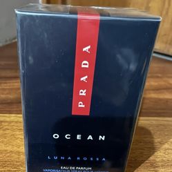 Perfumes and colognes 💯