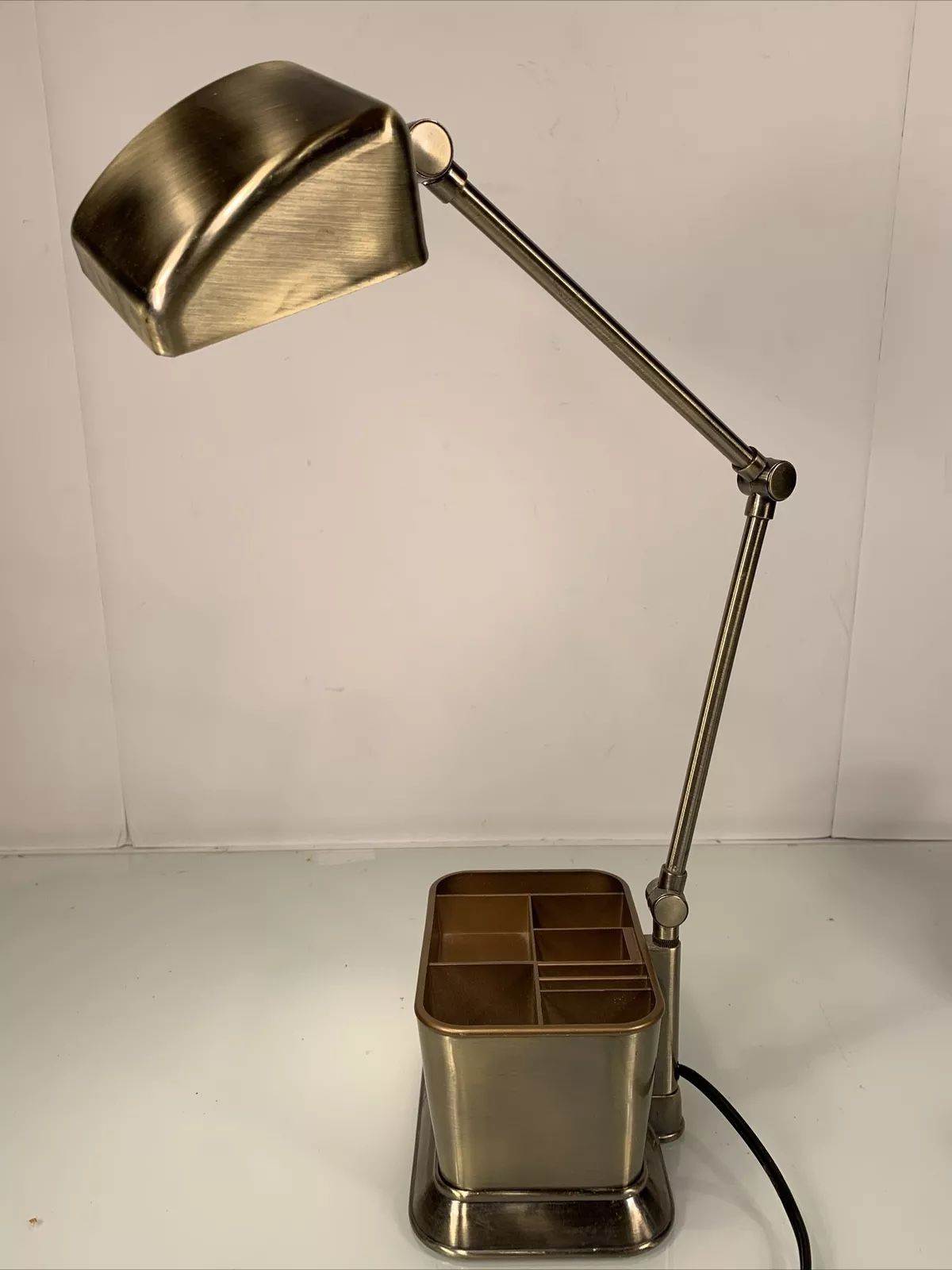 Vintage Portable Luminaire UV Filter Lamp Model No 13064 w/ Pen Holder