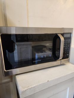 Countertop microwave
