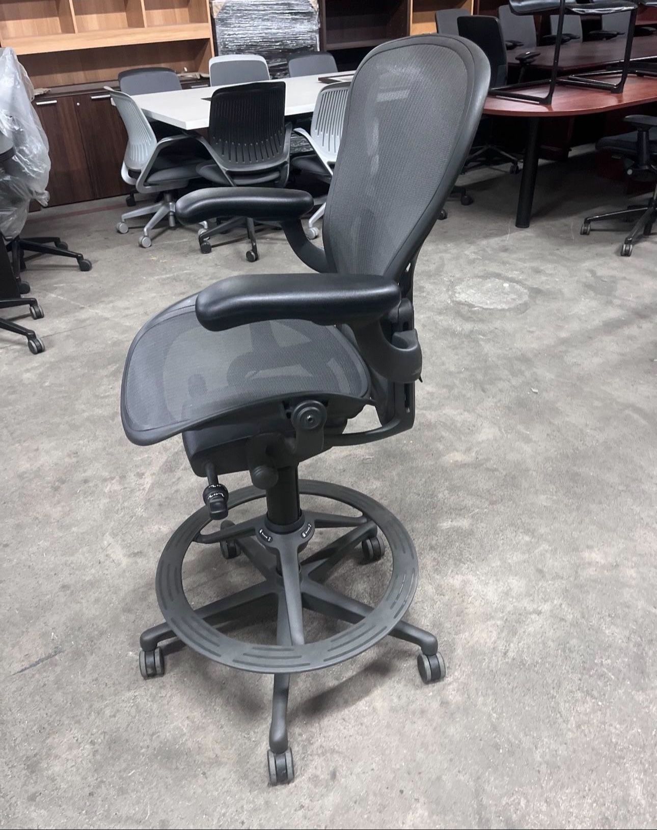 Herman Miller Remastered Aeron Standing Drafting Stool Office