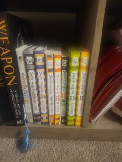 8 peice diary of a wimpy kid book collection