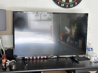32 Inches TV