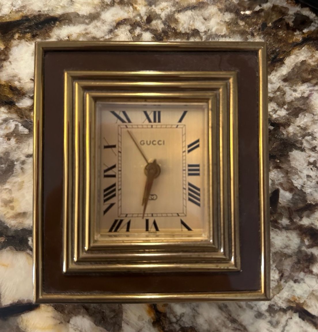 Gucci 8 days clock excellent working condition