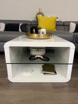Modern Glossy White Square Coffee Table / End Table w/ Glass Shelf
